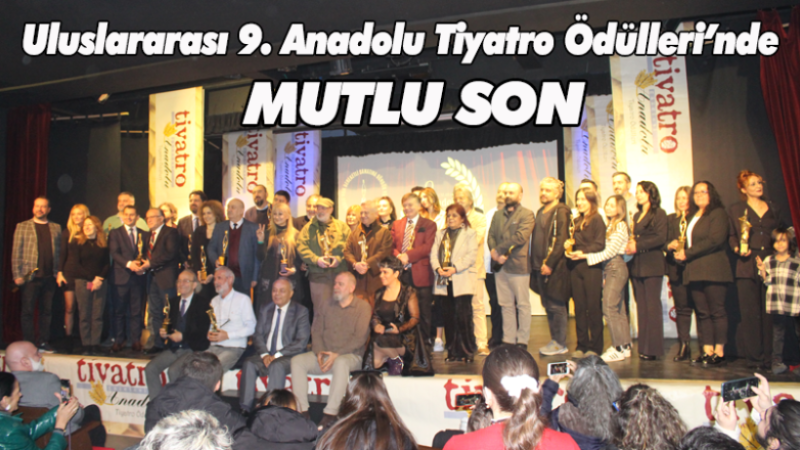 ÖDÜL TÖRENİNDE MUTLU SON